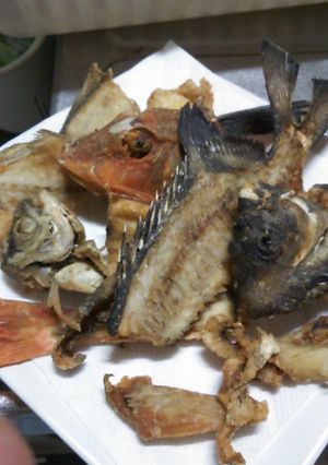 捨てるなんて勿体ない！魚のあらの唐揚げ♪-レシピのメイン写真