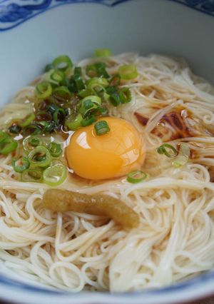 冷やしそうめんに飽きたら、釜玉そうめん！-レシピのメイン写真
