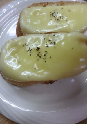 バケットのチーズトースト-レシピのメイン写真