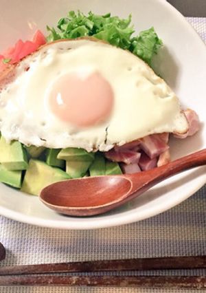簡単！おいしい！！まちがいないアボカド丼-レシピのメイン写真