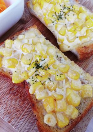 余り物で簡単♪マヨコーントースト-レシピのメイン写真