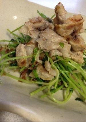 豚バラと豆苗のおかか炒め-レシピのメイン写真