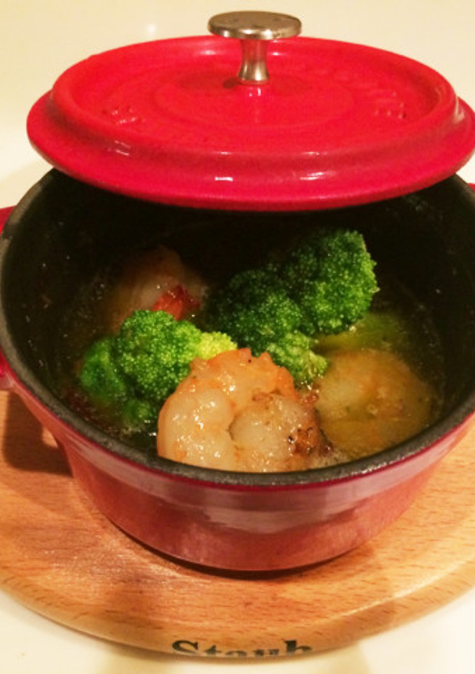 staub ☆簡単エビのアヒージョ-レシピのメイン写真