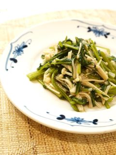 夏バテ予防に♪シャキっと空芯菜エノキ炒め-レシピのメイン写真
