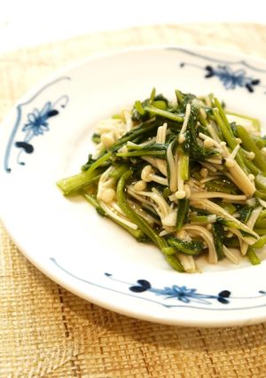 夏バテ予防に♪シャキっと空芯菜エノキ炒め-レシピのメイン写真