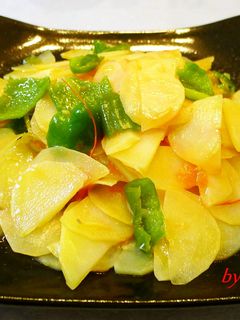 ご飯にあう・簡単トマトとジャガイモ炒め物-レシピのメイン写真