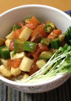 コロコロ・トロトロ海鮮丼-レシピのメイン写真