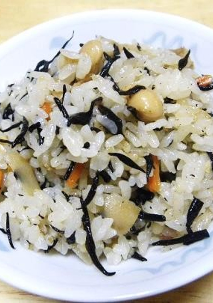 介護食【ひじき煮で簡単！炊き込みご飯】-レシピのメイン写真