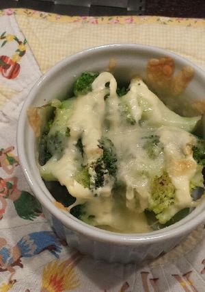 ブロッコリーのオーブンチーズ焼き-レシピのメイン写真