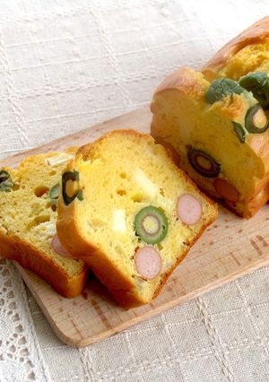 おやつに朝食に!オリーブのケークサレ-レシピのメイン写真