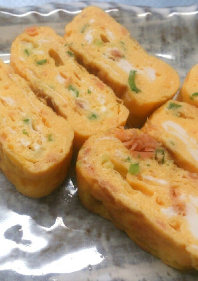 お弁当にも♪鮭フレークのたまご焼き-レシピのメイン写真