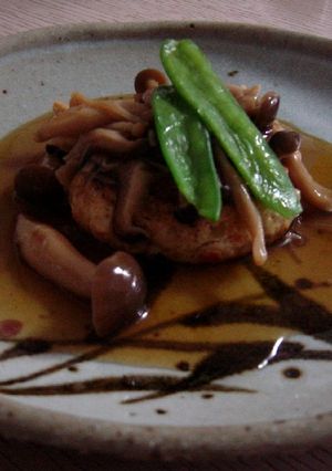 れんこん入り豆腐ハンバーグ☆きのこソース-レシピのメイン写真