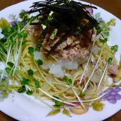 รูปของ ツナと大根おろしのパスタ