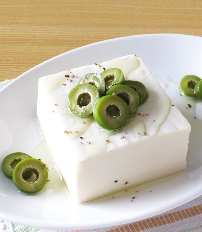 オリーブで♪イタリアンな冷奴 by 岩下の新生姜 【クックパッド】 簡単