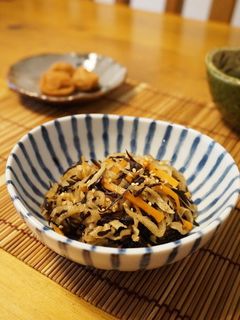 塩麹で減塩☆ひじきと切干大根の煮物-レシピのメイン写真