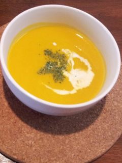 かぼちゃの甘みたっぷりのスープです♪-レシピのメイン写真