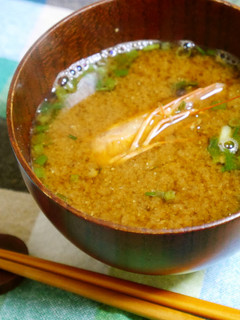 ブレンド味噌de絶品☆彡海老の頭で味噌汁-レシピのメイン写真