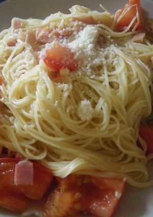 トマトとエノキ茸の和洋風パスタ-レシピのメイン写真