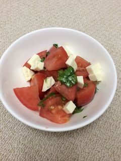 塩レモンペーストでトマトサラダ-レシピのメイン写真