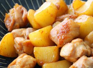 簡単！鶏もも肉とじゃがいもの照り焼き-レシピのメイン写真