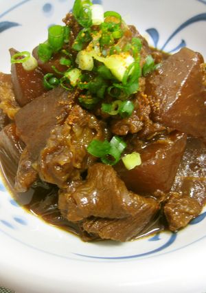 圧力鍋で簡単☆牛すじと大根の味噌煮込み-レシピのメイン写真