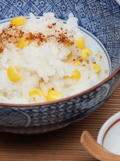 とうもろこしご飯+粉しょうゆ-レシピのメイン写真