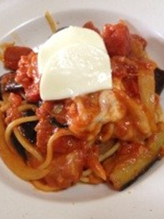 なすとモッツァレラのトマトソースパスタ-レシピのメイン写真