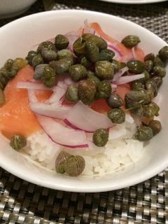 スモークサーモンとケッパーの小丼-レシピのメイン写真
