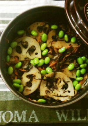ストウブで♪ひじきとれんこんの炒め煮-レシピのメイン写真