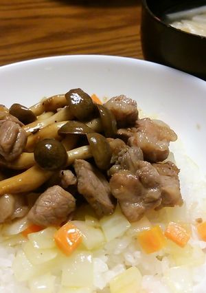 サイコロカットにしめじのせライス-レシピのメイン写真