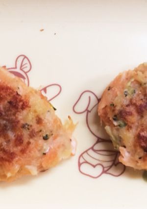 お魚ハンバーグ〜離乳食 完了期〜-レシピのメイン写真