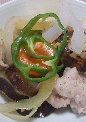 鶏もも肉と根菜の蒸し焼き-レシピのメイン写真