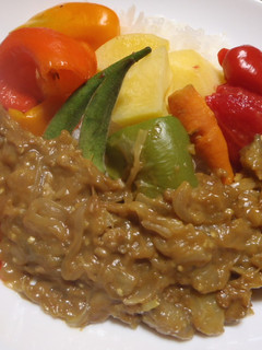 茄子の大量消費…水を入れない夏野菜カレー-レシピのメイン写真