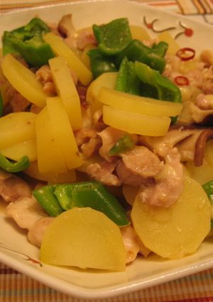 じゃがいもと鶏肉のゴマ味炒め-レシピのメイン写真