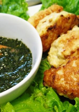 鶏つくねのモロヘイヤソースかけ-レシピのメイン写真