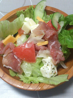 生ハムとチーズちーずcheeseサラダ-レシピのメイン写真