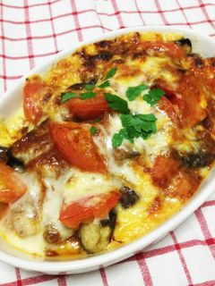 簡単ウマウマ♪ナスとトマトのチーズ焼き-レシピのメイン写真