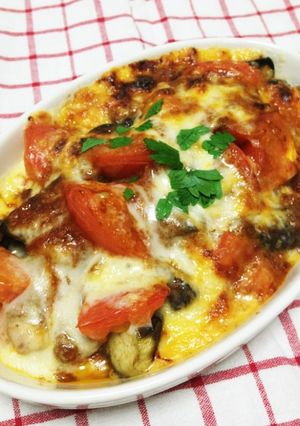 簡単ウマウマ♪ナスとトマトのチーズ焼き-レシピのメイン写真