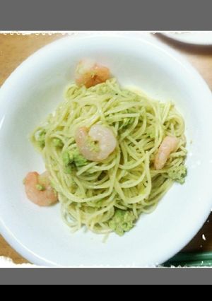 アボカドとエビのパスタ-レシピのメイン写真