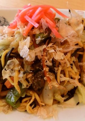 蒟蒻麺でひじき煮のリメイク焼きそば風～-レシピのメイン写真