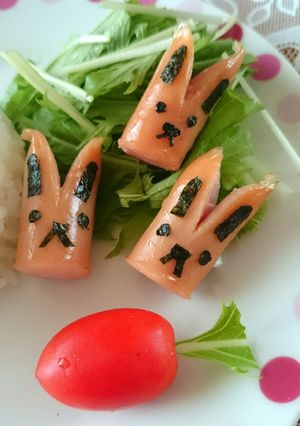 キャラ弁おかず☆ウインナーうさぎと人参?-レシピのメイン写真