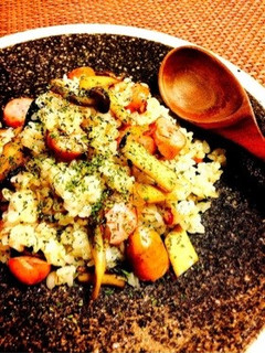 【10分】きのことウインナーの黒胡椒炒飯-レシピのメイン写真