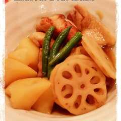 รูปของ 鶏肉とじゃがいもの煮物