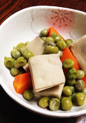 高野豆腐とえんどうの煮物-レシピのメイン写真