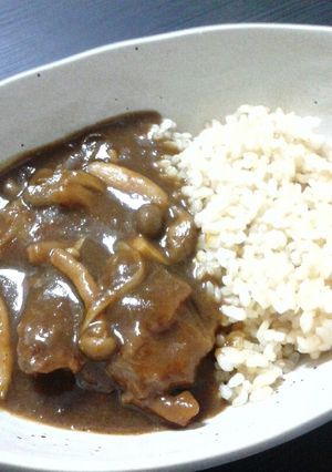 秋の味覚☆きのこたっぷり！牛すじカレー-レシピのメイン写真