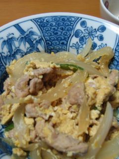 豚肉と玉ねぎの玉子とじ-レシピのメイン写真