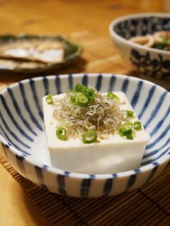 後一品に☆じゃこと胡麻の冷奴-レシピのメイン写真