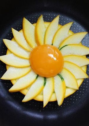 可愛い目玉焼き☆ひまわり-レシピのメイン写真
