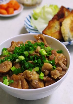 コストコヨシダのたれ☆スタミナチキン丼♪-レシピのメイン写真