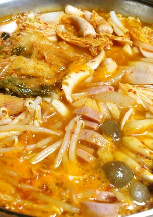 旨辛♪韓国のお鍋☆プデチゲ-レシピのメイン写真